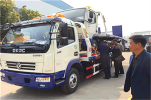 枣庄汽车道路救援拖车价格